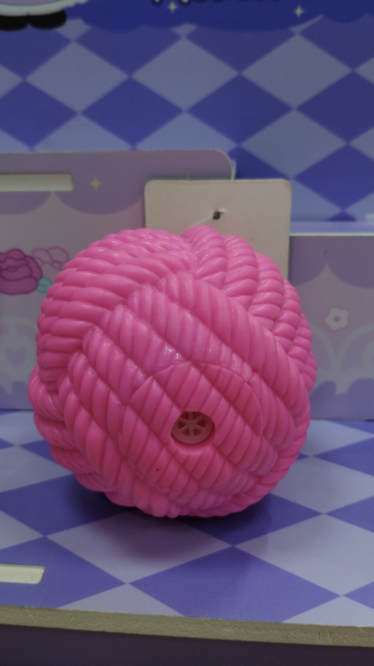 Pelota chillón para mascota