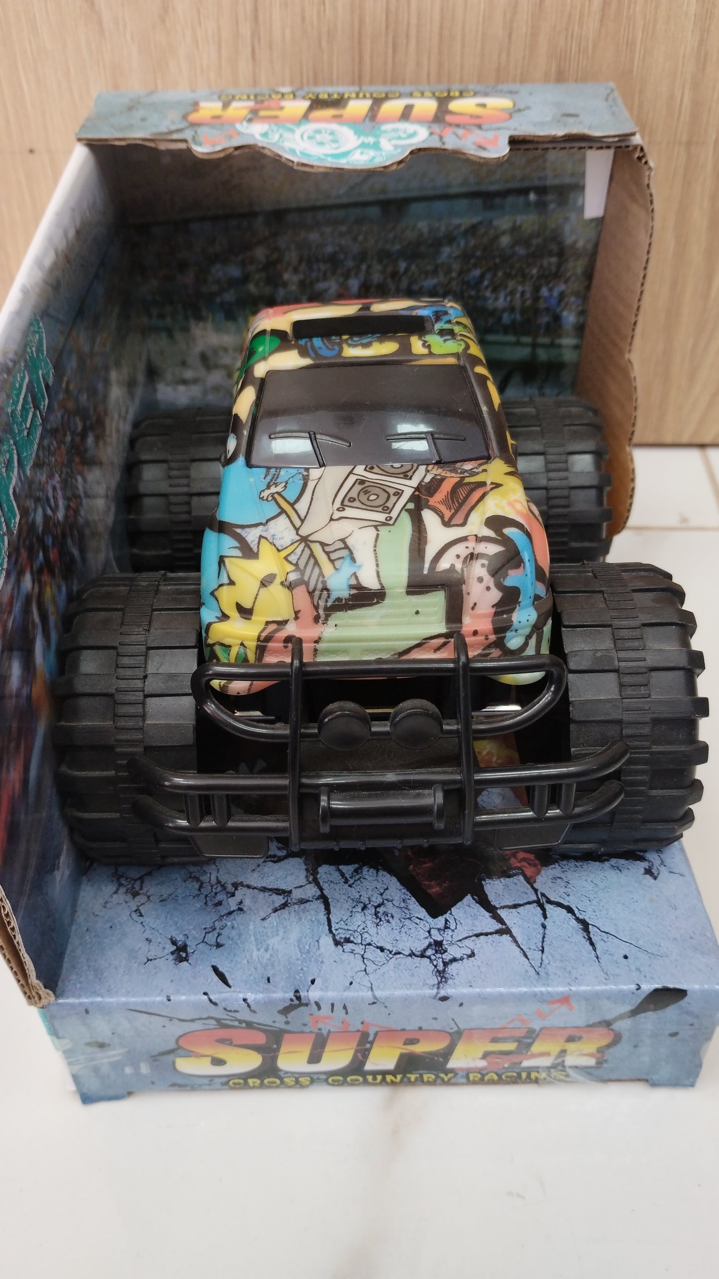 Camioneta de juguete a todo terreno 4x4