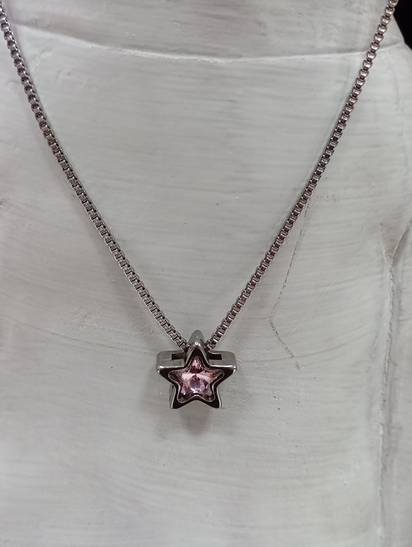 Cadena+ dije de estrella