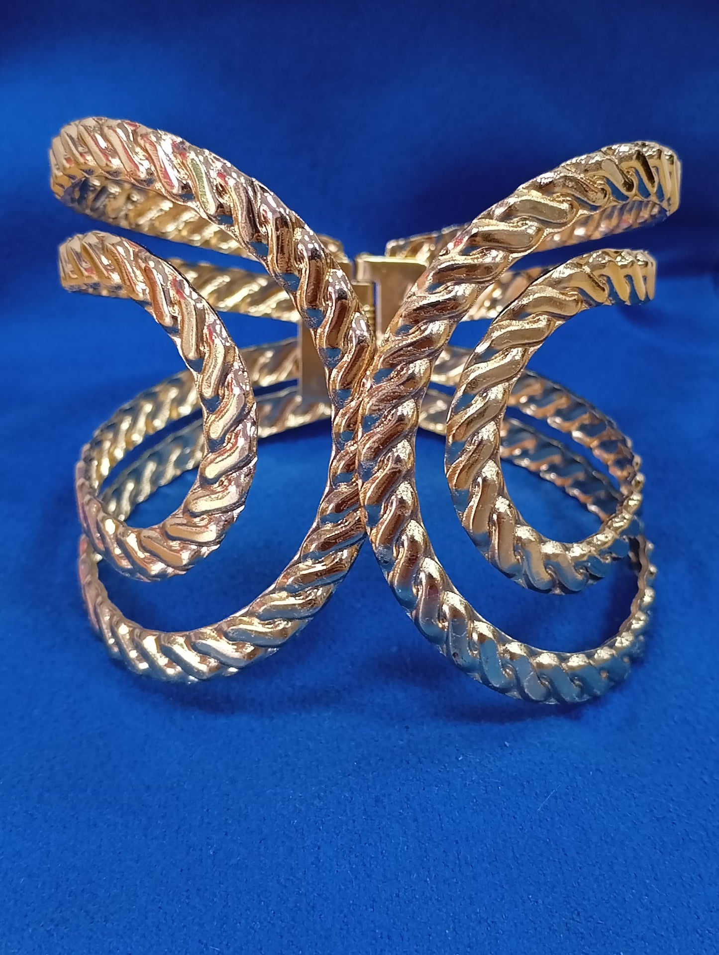 Brazalete dorado