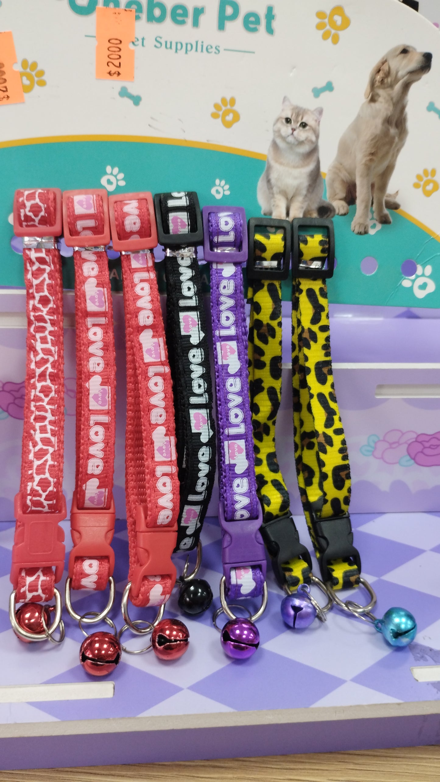 Collares para gatos y perros
