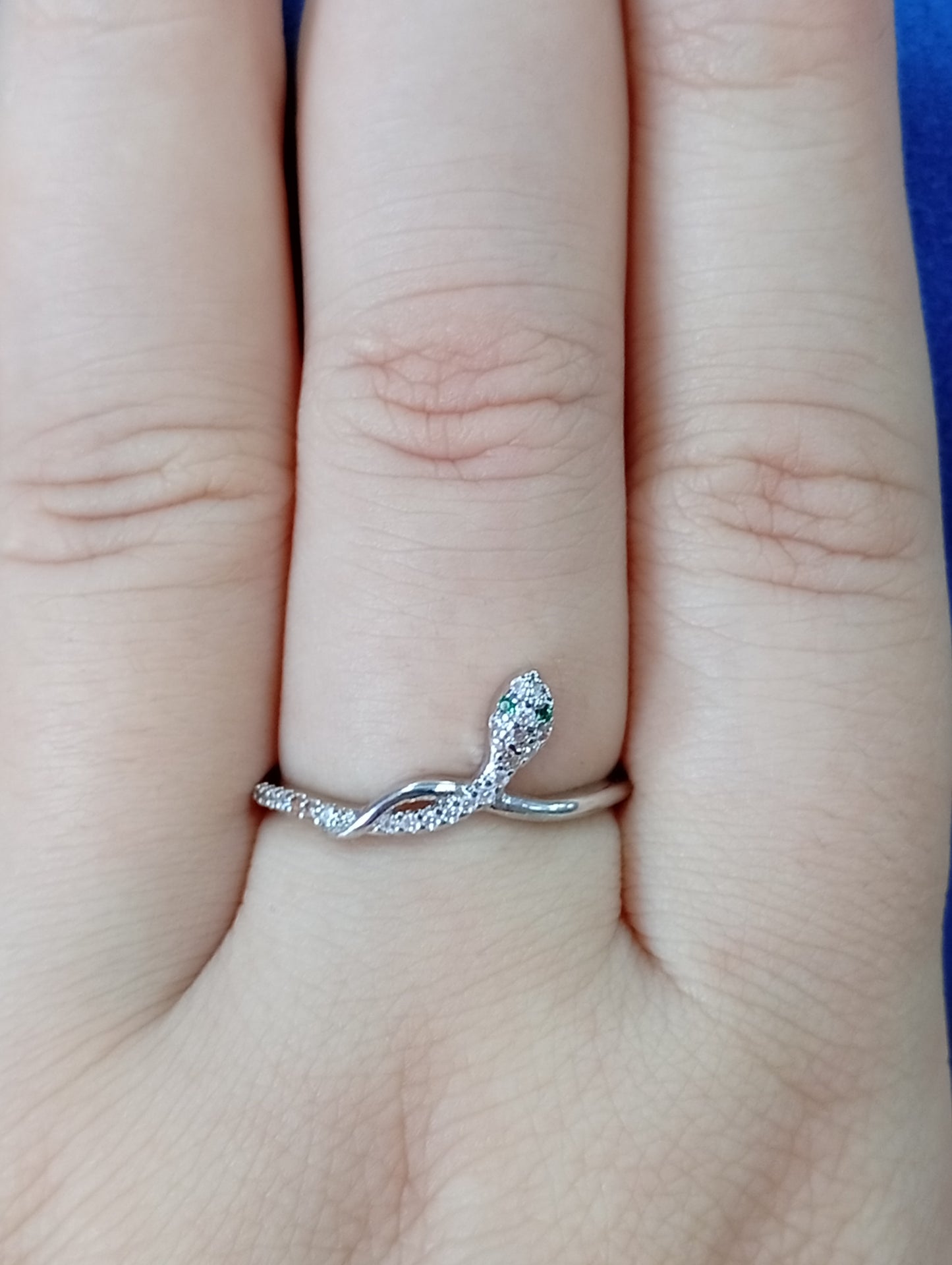 Anillo víbora