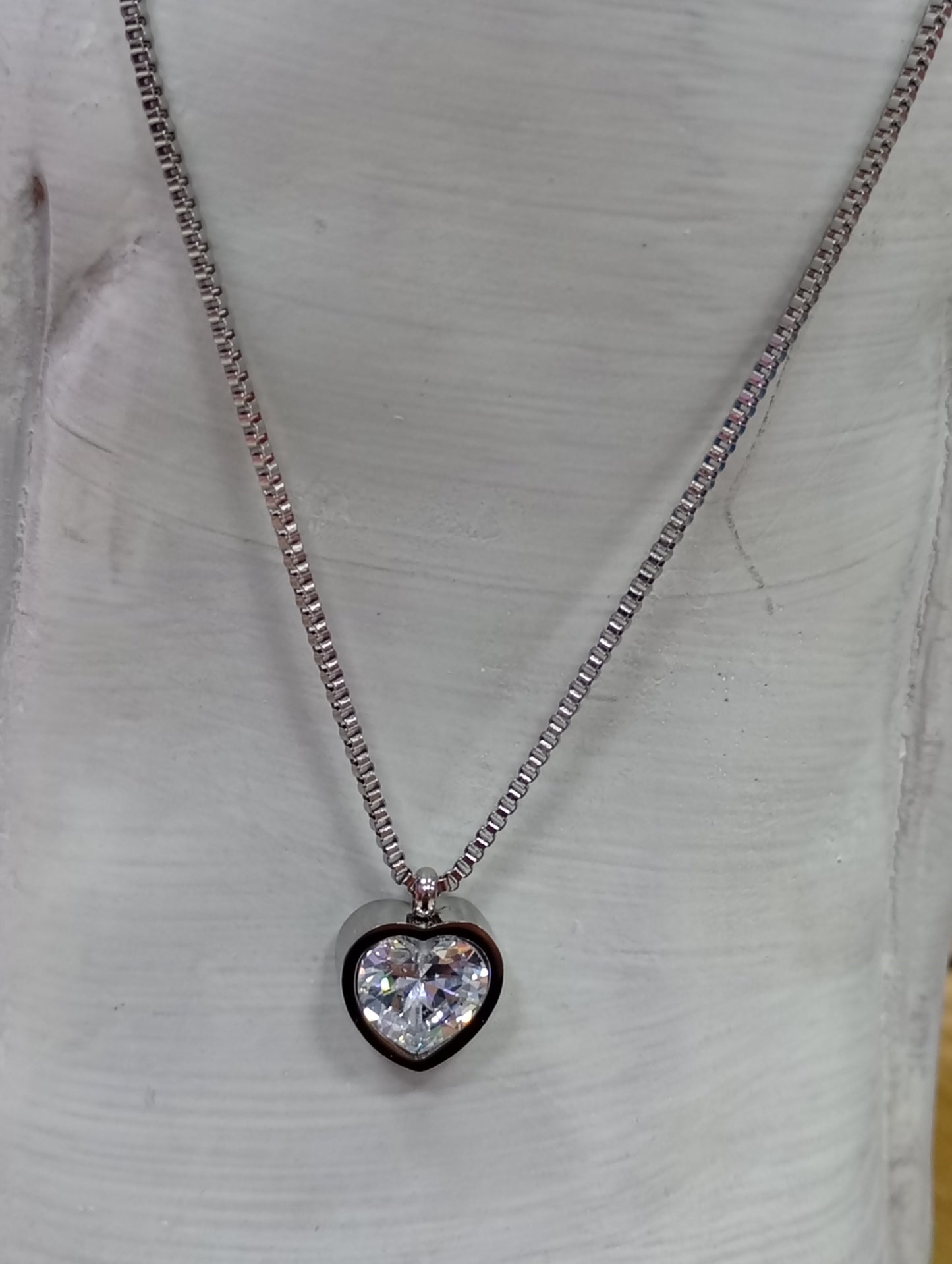 Cadena + dije de corazón