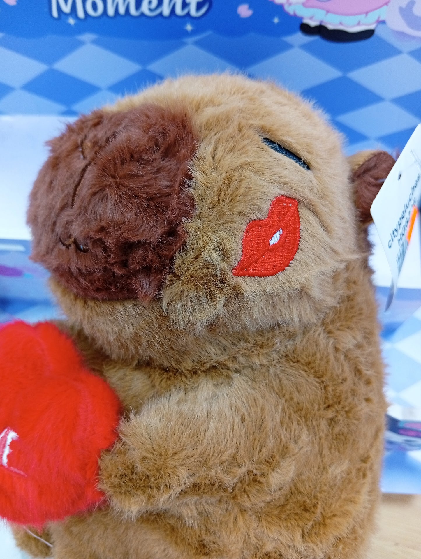 Capibara con besito