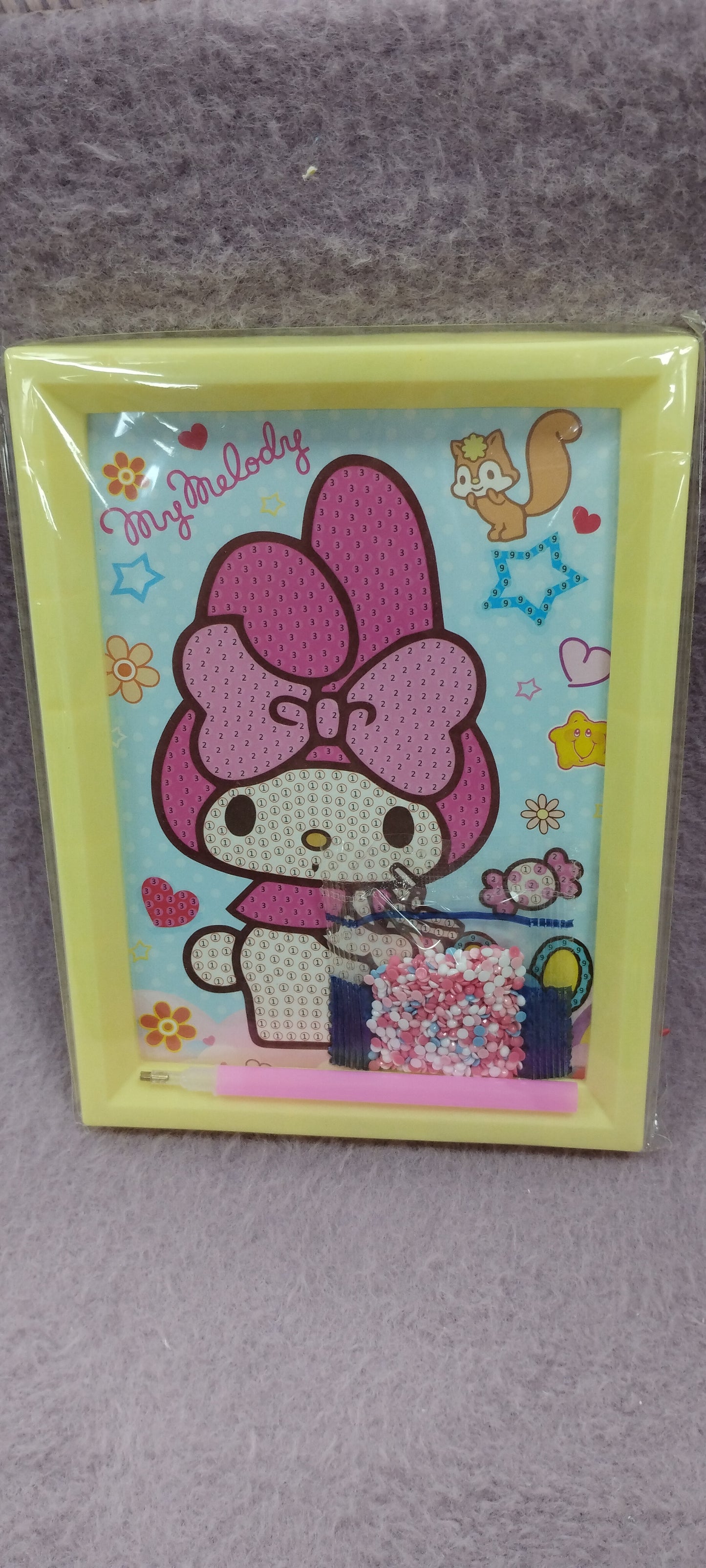 Cuadrito de pintura con diamantes