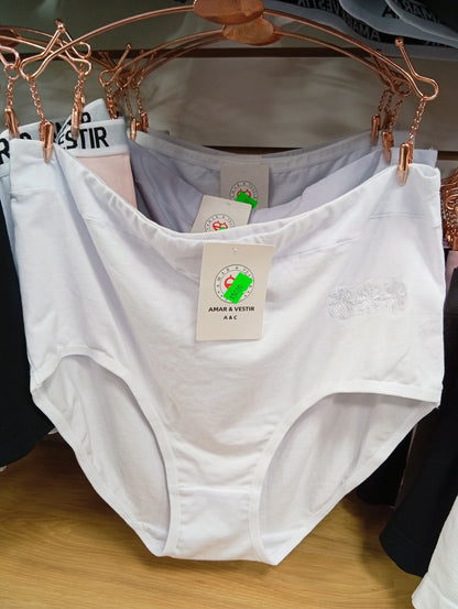 Bombacha. Talle: 4XL, 3XL.