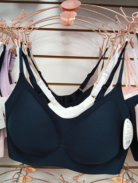 Corpiño con almohadilla. Talle: M, XL, L.