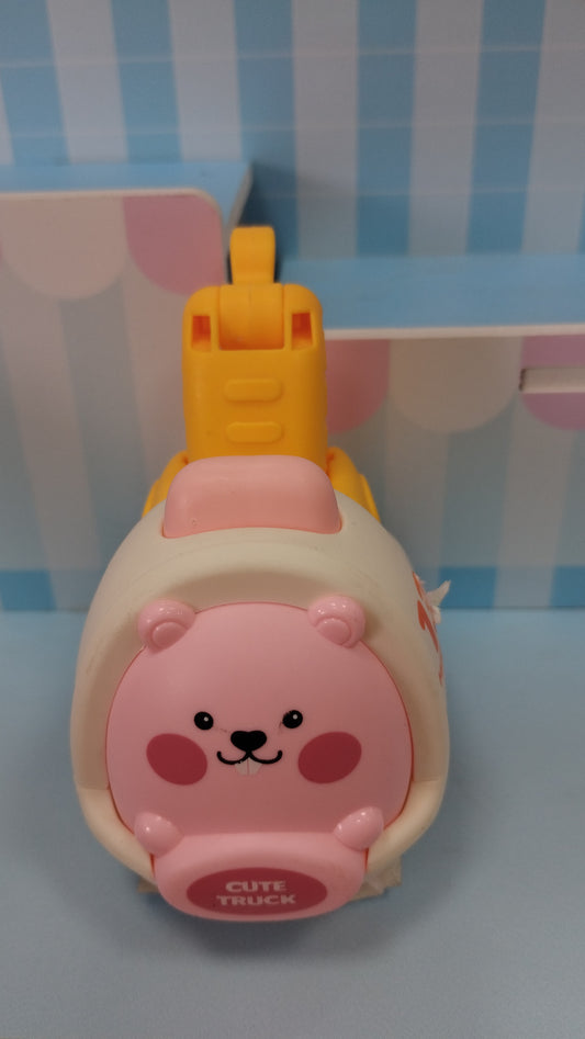 Camión pequeño de estilo caricaturesco con una figura de oso