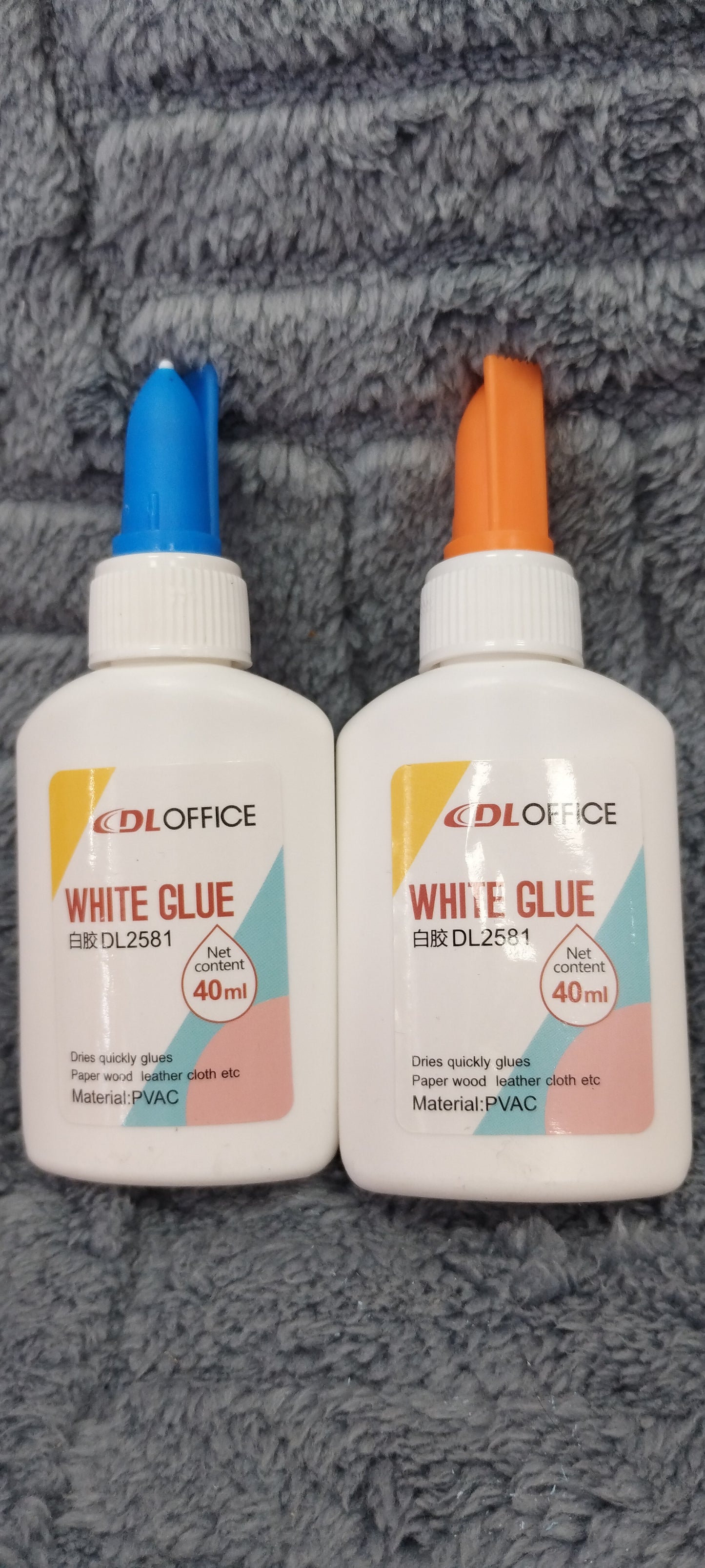 Plasticola blanca