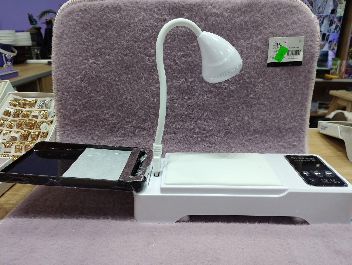 Cabinas LED para uñas