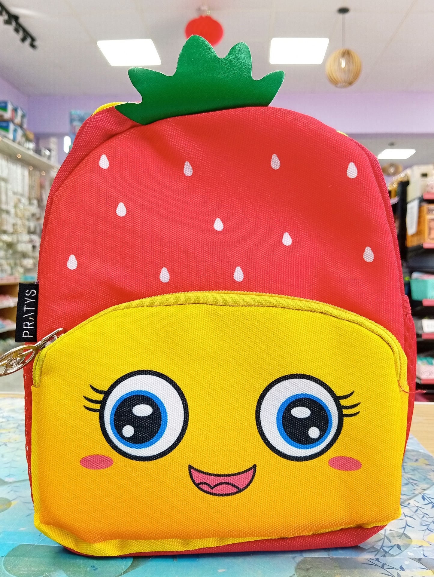 Mochilas chiquitas de frutas y animales