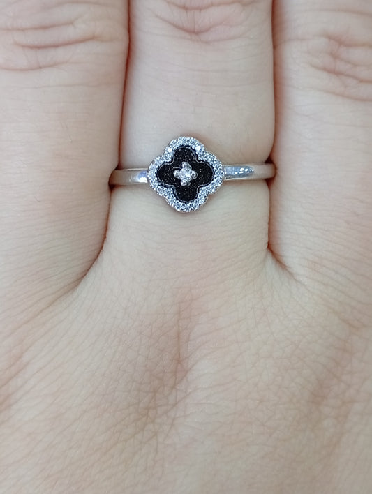 Anillo trébol/ brillos