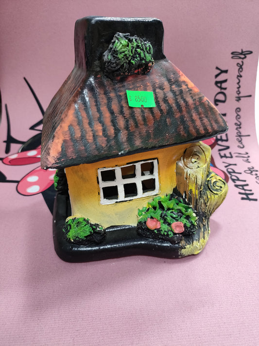 horno para esencias/velas con form de casa
