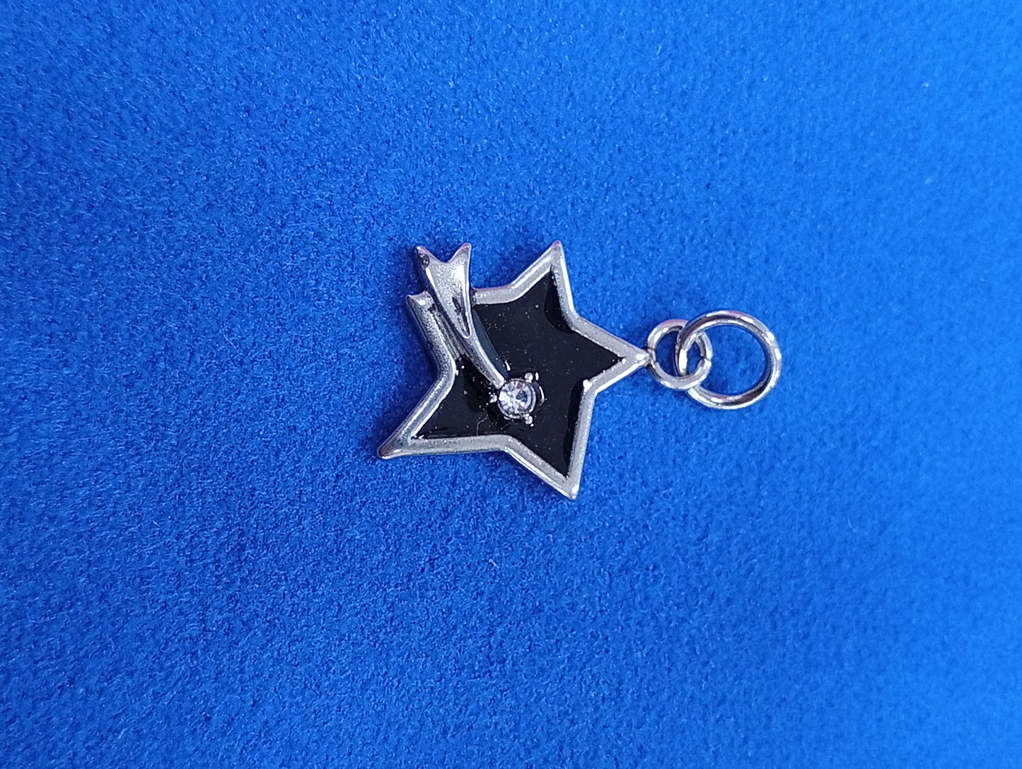 Dije estrella fugaz