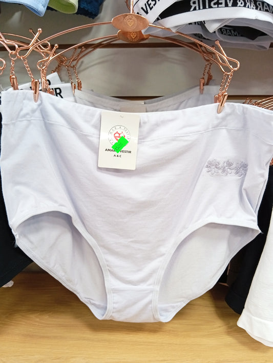 Bombacha. Talle: 4XL, 3XL.