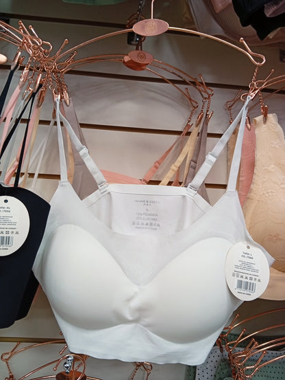 Corpiño. Talle: L, M, XL.