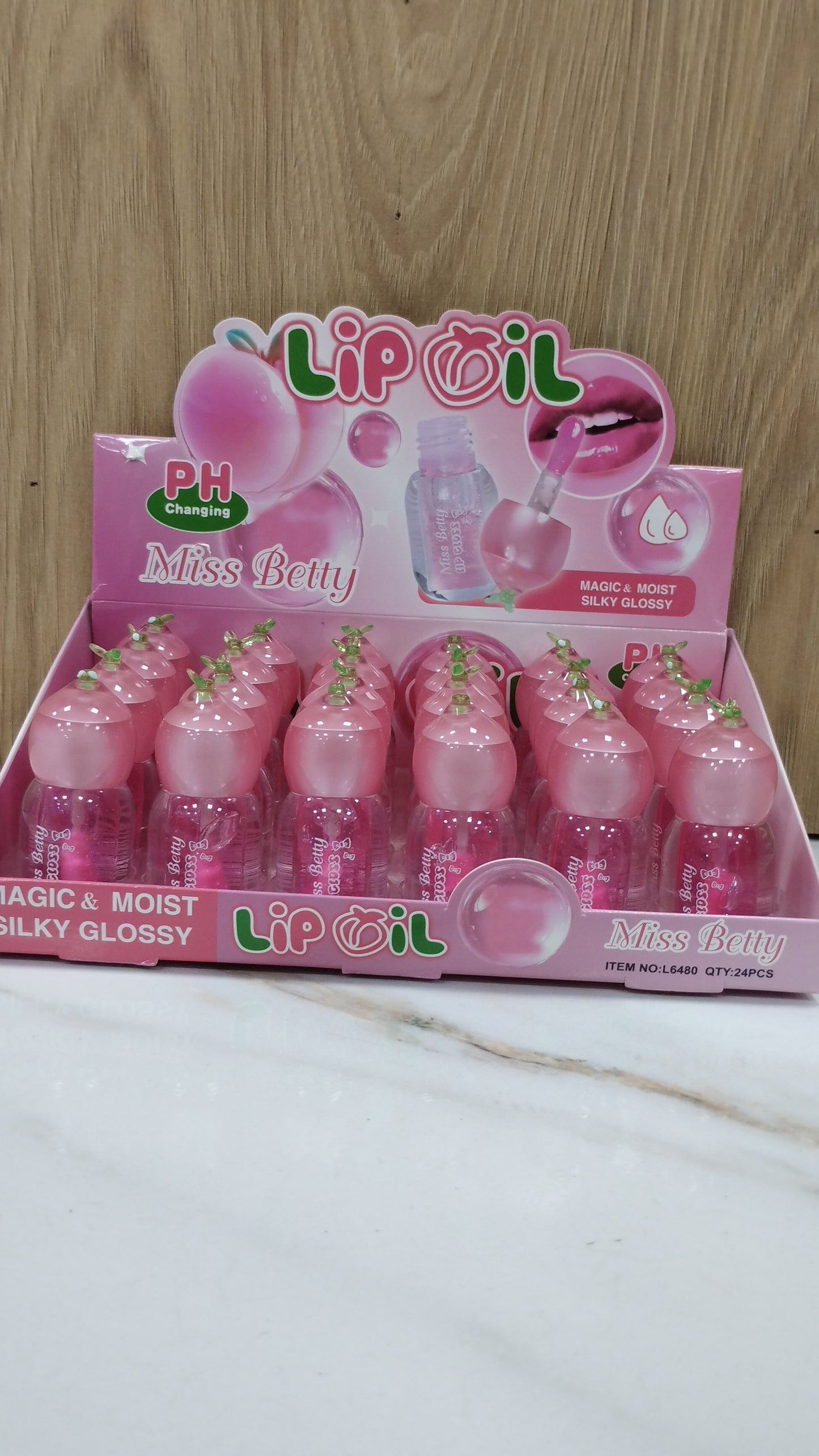Lip oil