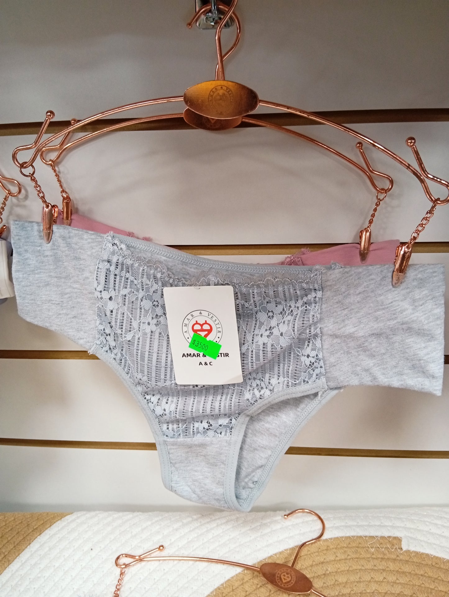Bombacha. Talle: L, XL.