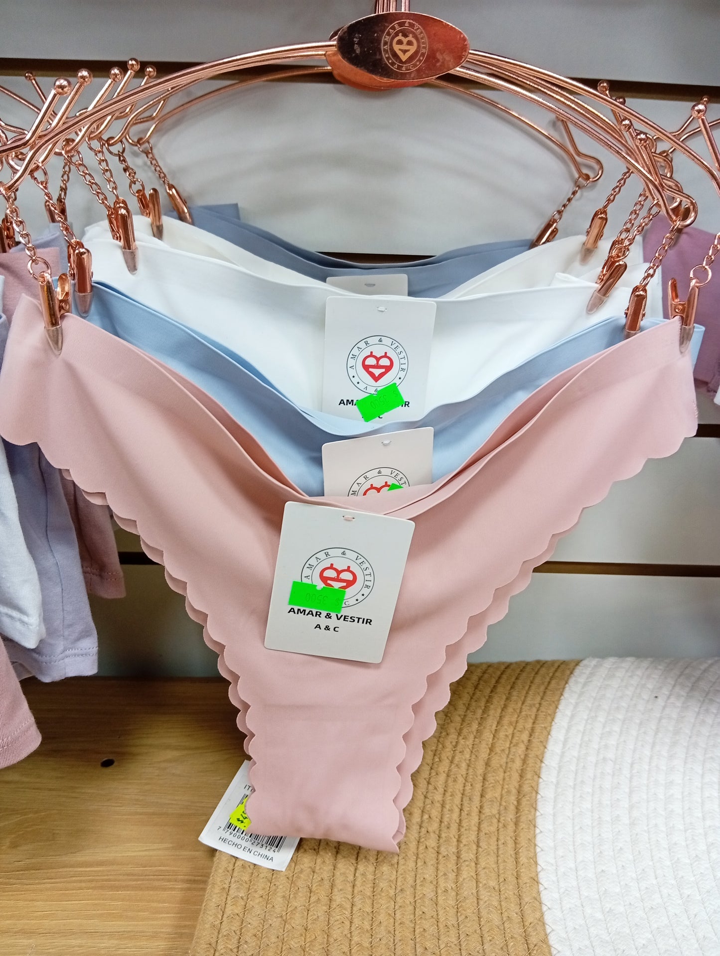 Bombacha. Talle: L, XL, 2XL.