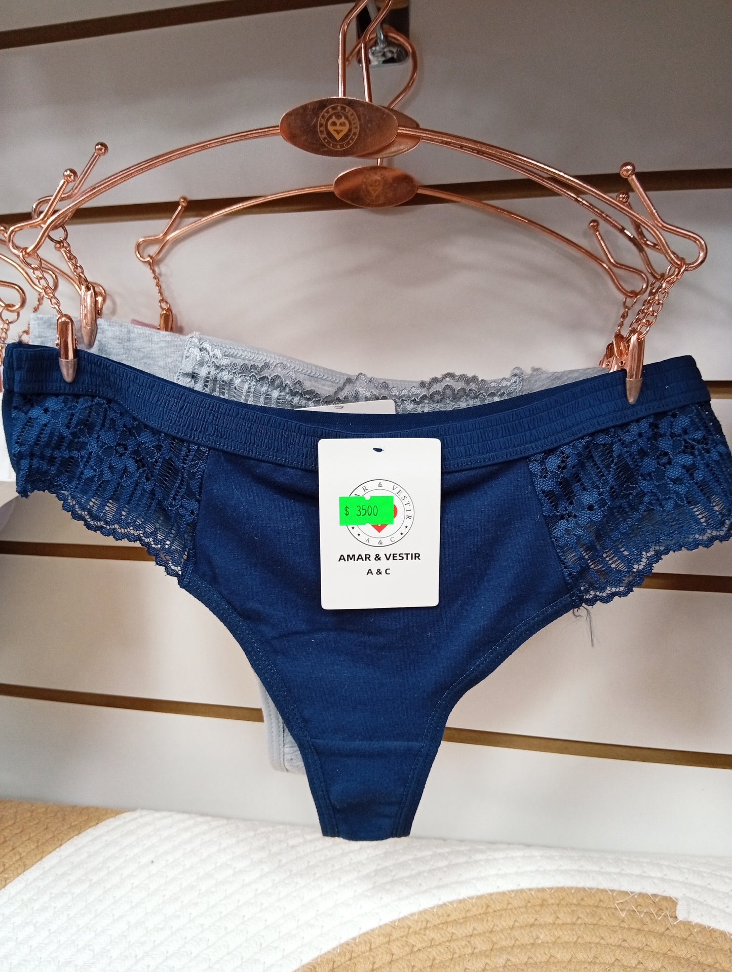 Bombacha. Talle: L, XL.