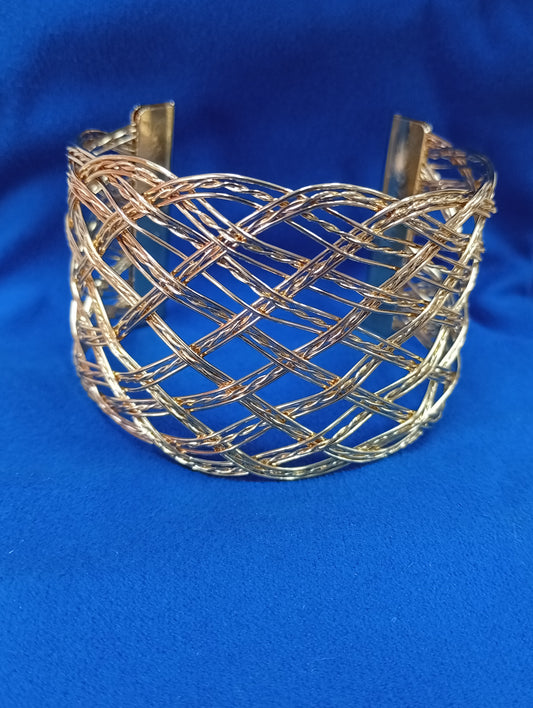 Brazalete dorado